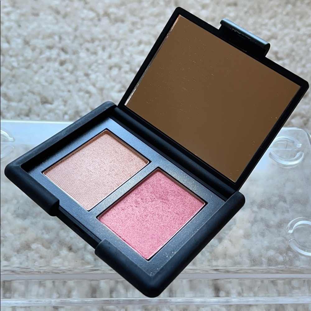 NARS duo palette: highlighting + blush